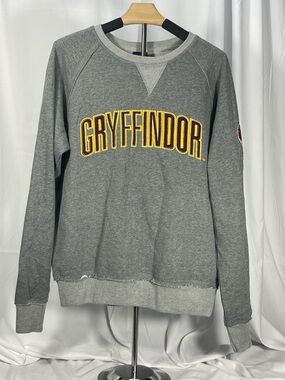 Harry Potter The Wizarding Official Merch Crazy Soft Gray Sweatshirt Size M